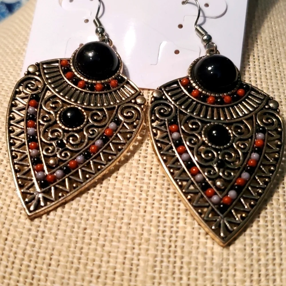 🔱 NIB INDIAN THEME EARRINGS
